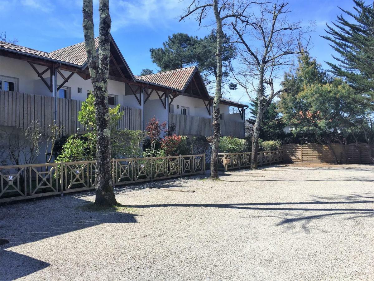 Appartement Cosy - Les Ecureuils อาเรส ภายนอก รูปภาพ