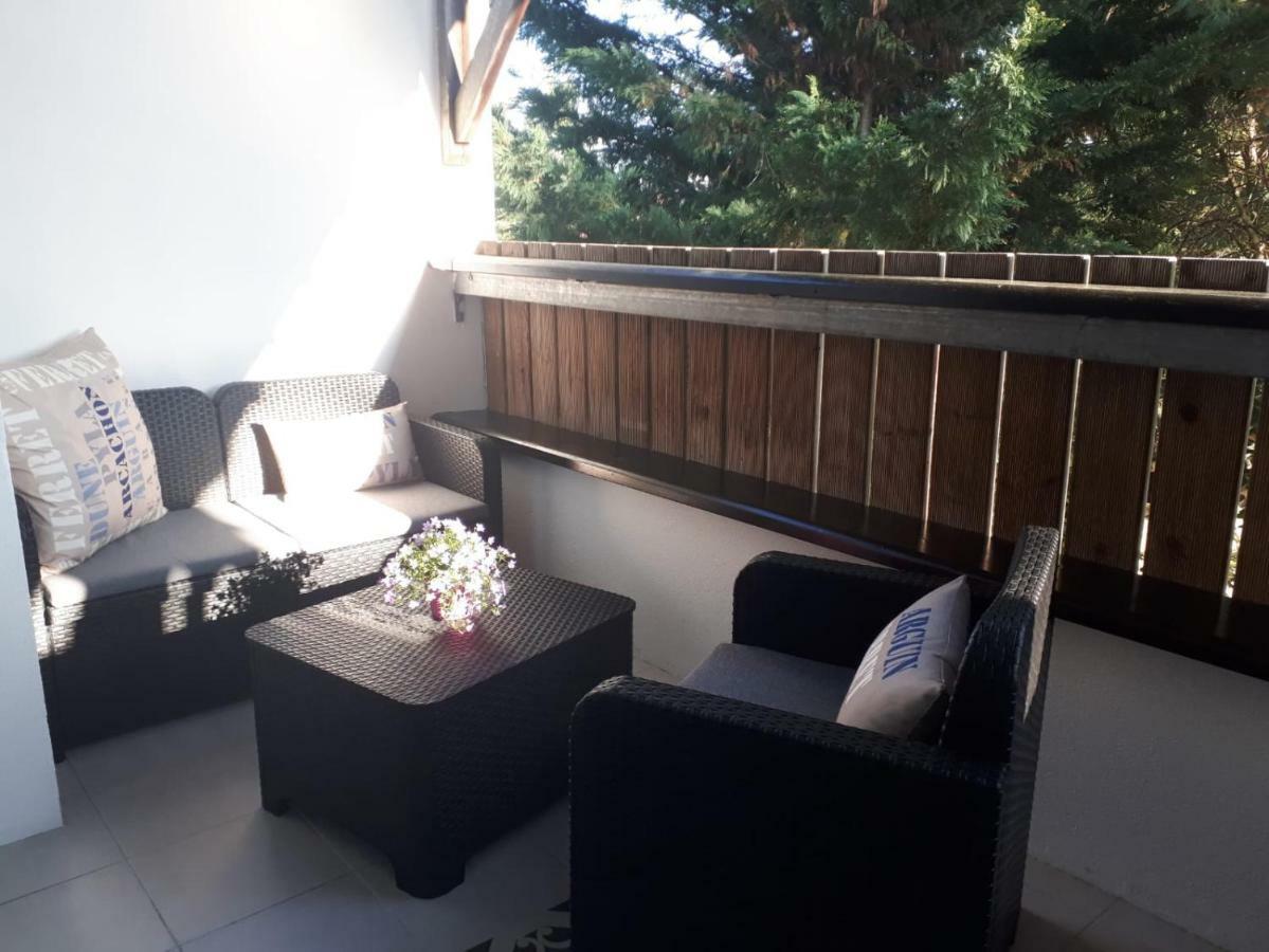 Appartement Cosy - Les Ecureuils อาเรส ภายนอก รูปภาพ